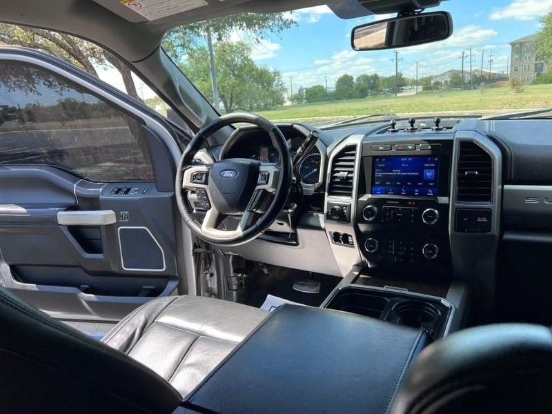 Ford F-250 SD Lariat Crew Cab 4WD 2020