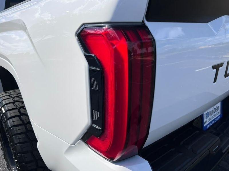 Toyota Tundra SR CrewMax 2WD 2024