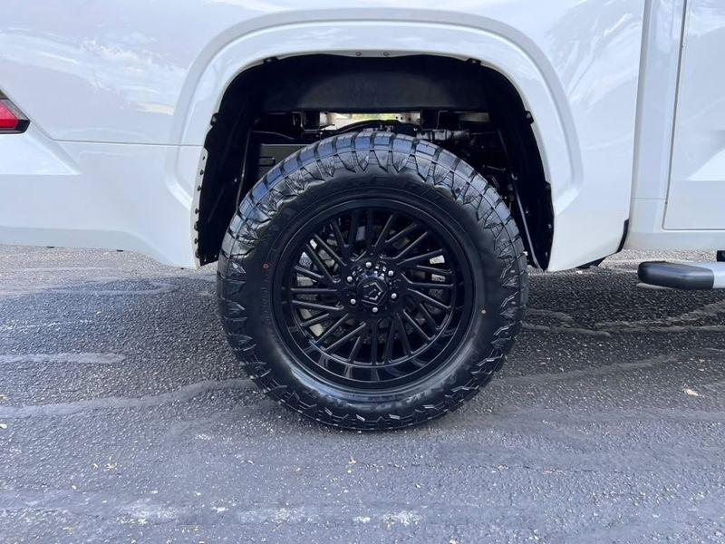 Toyota Tundra SR CrewMax 2WD 2024