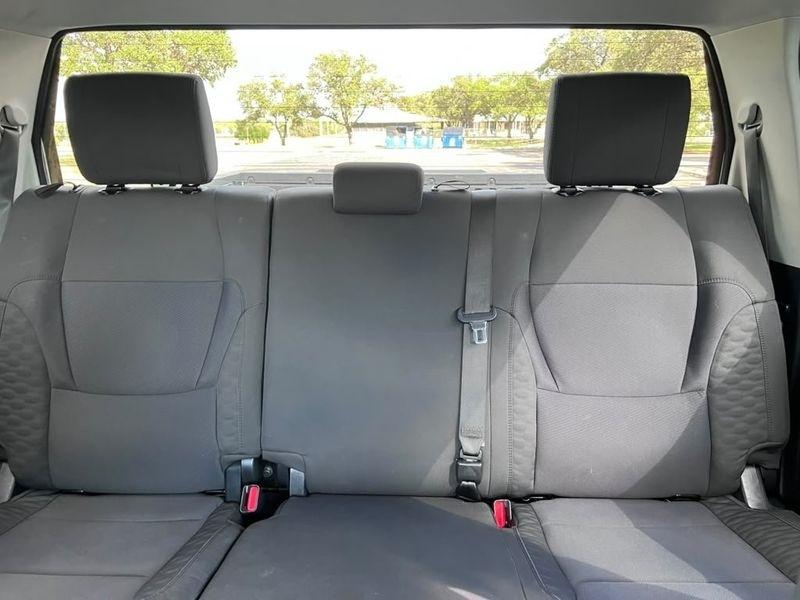 Toyota Tundra SR CrewMax 2WD 2024