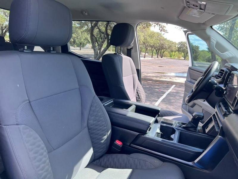 Toyota Tundra SR CrewMax 2WD 2024