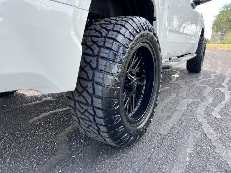 Toyota Tundra SR CrewMax 2WD 2024