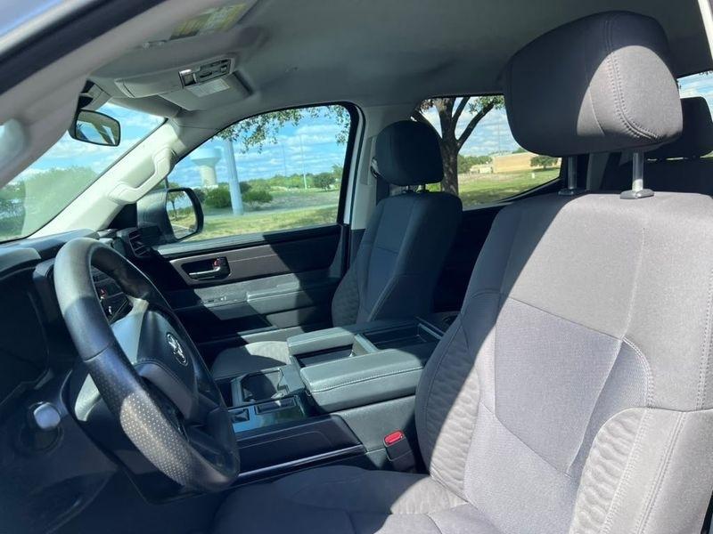 Toyota Tundra SR CrewMax 2WD 2024