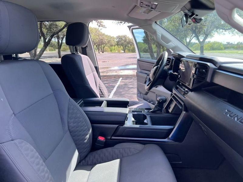 Toyota Tundra SR CrewMax 2WD 2024