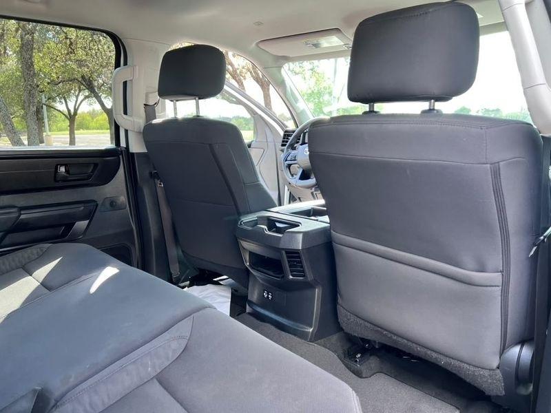 Toyota Tundra SR CrewMax 2WD 2024