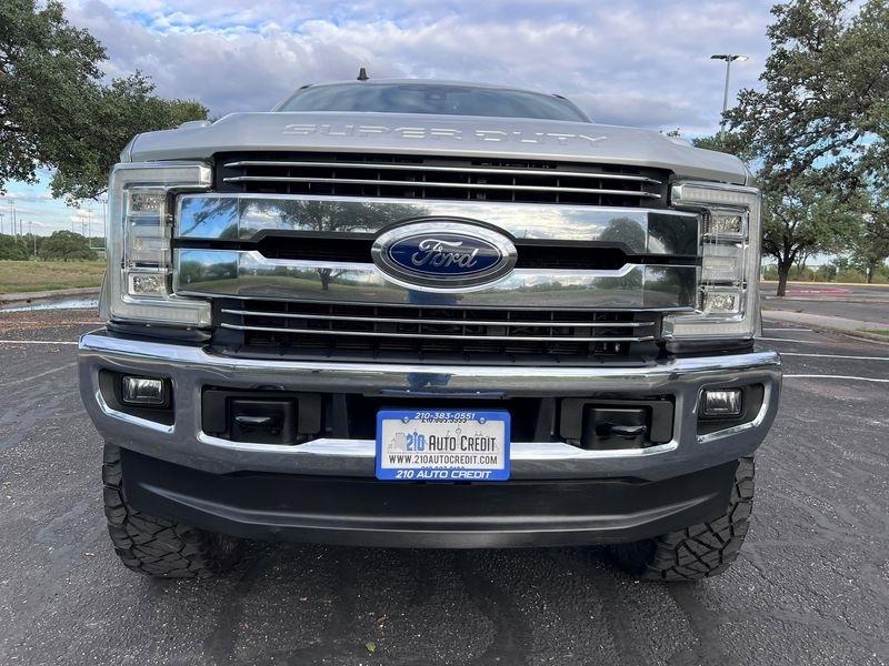 Ford F-250 SD Lariat Crew Cab 4WD 2019