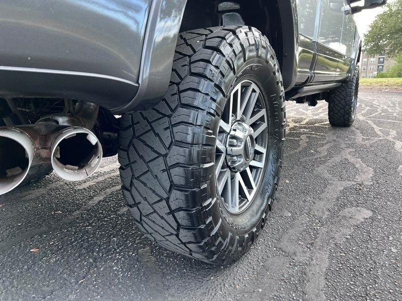 Ford F-250 SD Lariat Crew Cab 4WD 2019