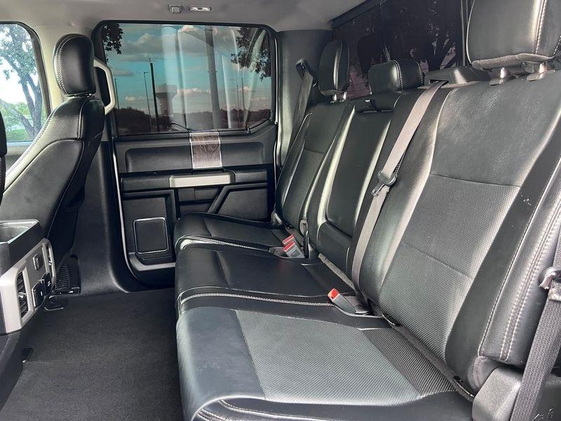 Ford F-250 SD Lariat Crew Cab 4WD 2019