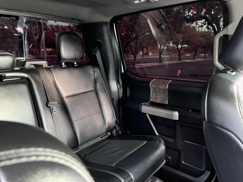 Ford F-250 SD Lariat Crew Cab 4WD 2019