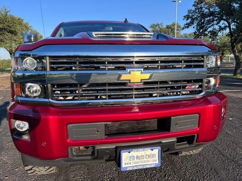 Chevrolet Silverado 2500HD LTZ Crew Cab Long Box 4WD 2019