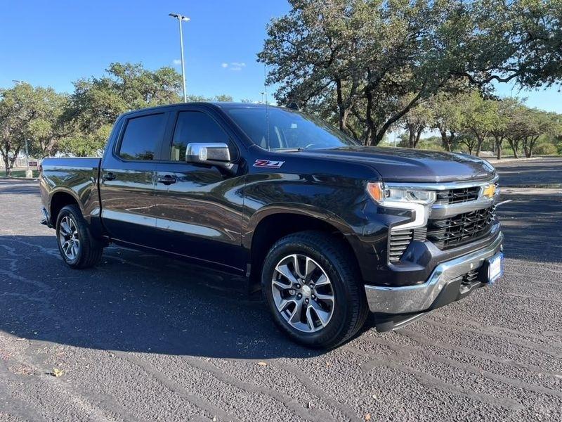 Chevrolet Silverado 1500 LT Crew Cab 4WD 2024
