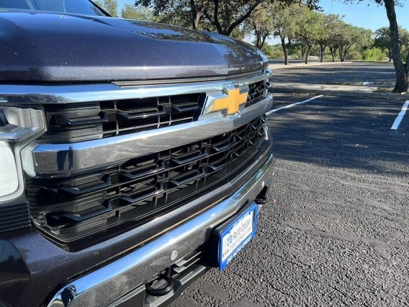 Chevrolet Silverado 1500 LT Crew Cab 4WD 2024