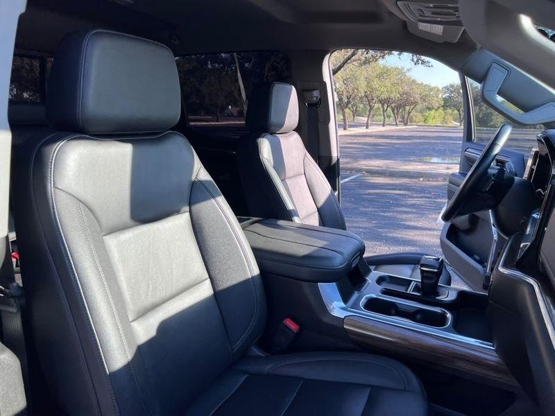 Chevrolet Silverado 1500 LT Crew Cab 4WD 2024