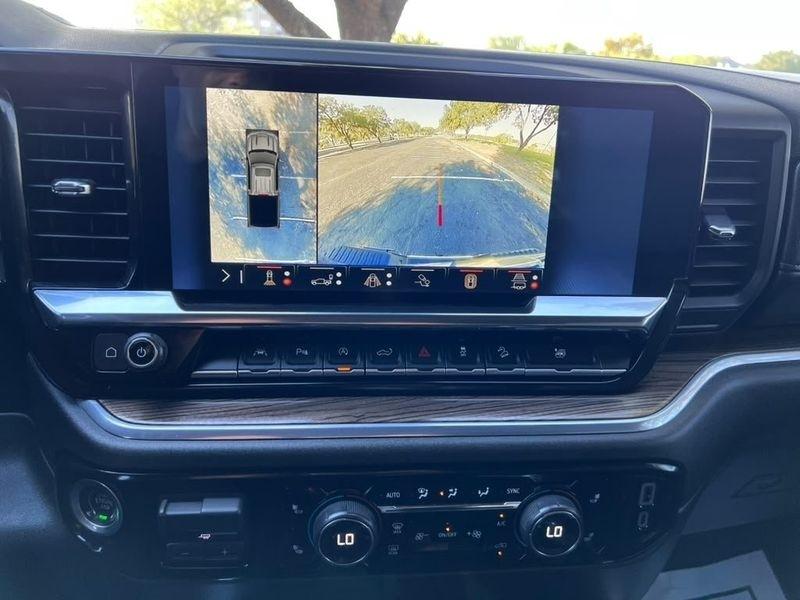 Chevrolet Silverado 1500 LT Crew Cab 4WD 2024