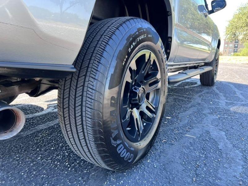 Toyota Tacoma SR5 Double Cab Long Bed I4 6AT 2WD 2020