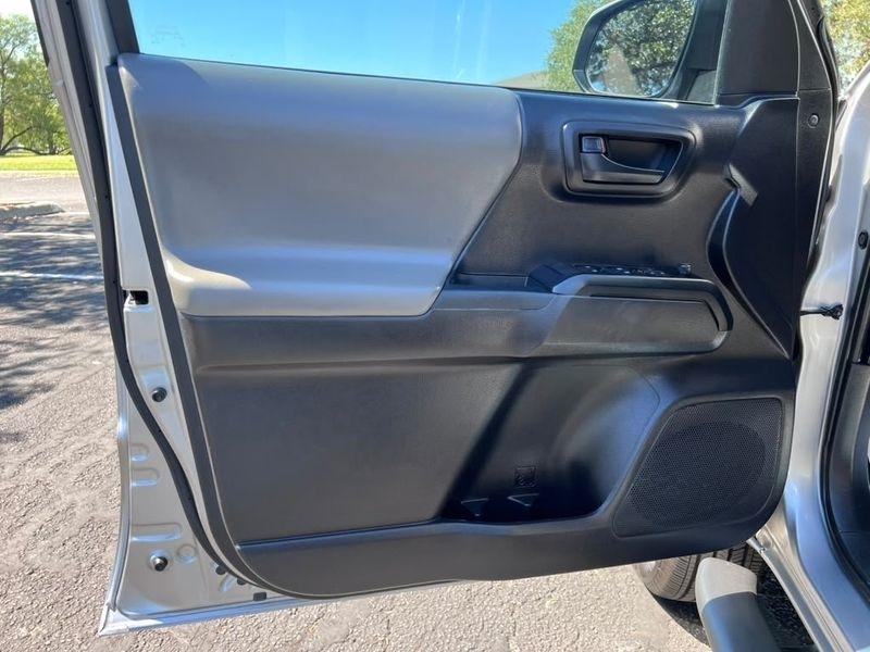 Toyota Tacoma SR5 Double Cab Long Bed I4 6AT 2WD 2020