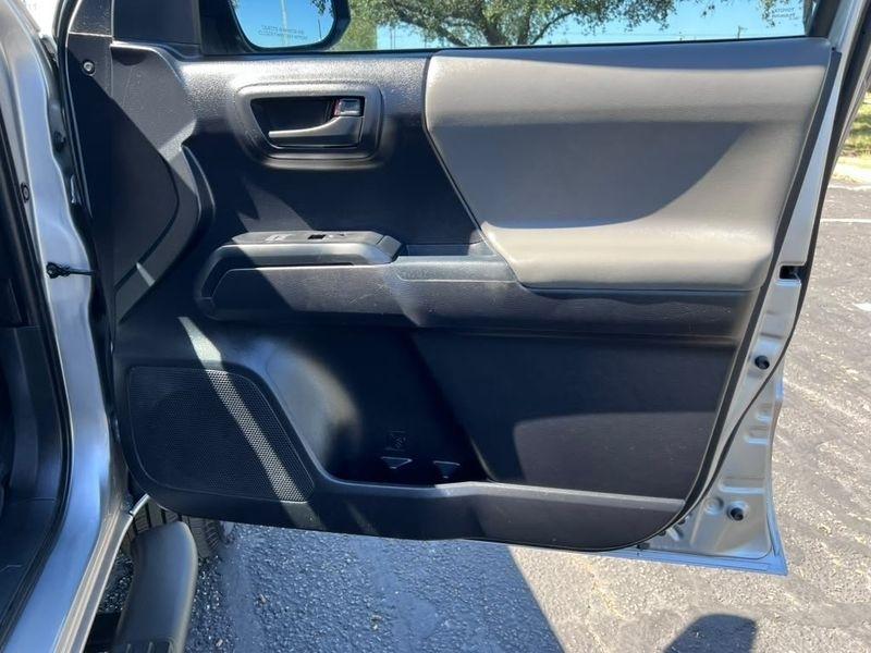 Toyota Tacoma SR5 Double Cab Long Bed I4 6AT 2WD 2020