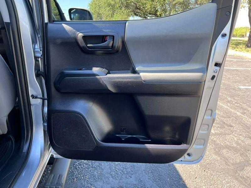 Toyota Tacoma SR5 Double Cab Long Bed I4 6AT 2WD 2020