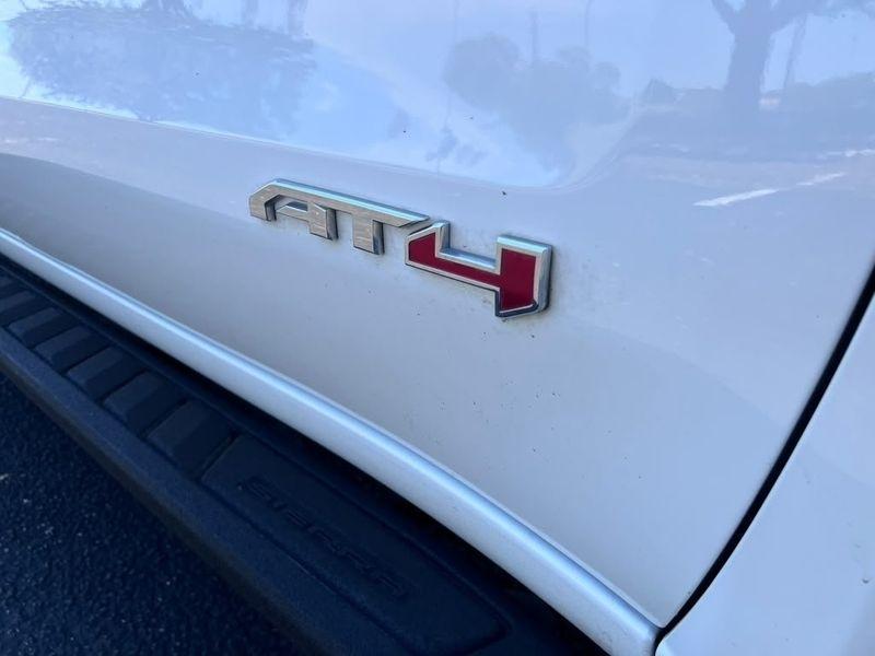 GMC Sierra 1500 AT4 Crew Cab Long Box 4WD 2020