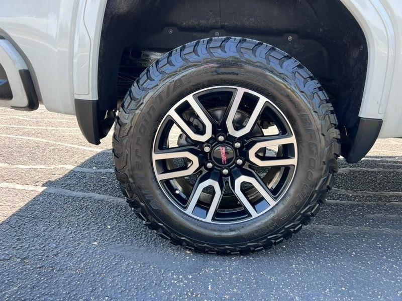 GMC Sierra 1500 AT4 Crew Cab Long Box 4WD 2020
