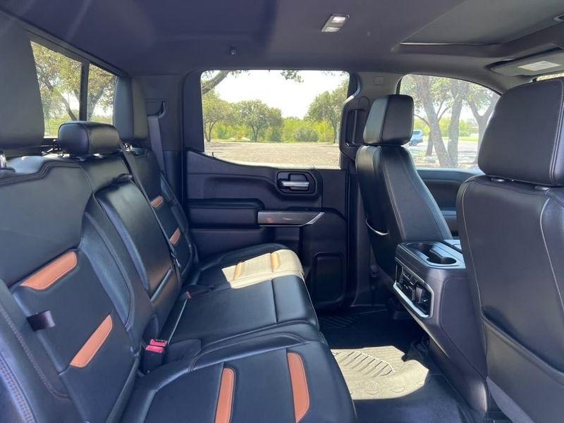 GMC Sierra 1500 AT4 Crew Cab Long Box 4WD 2020