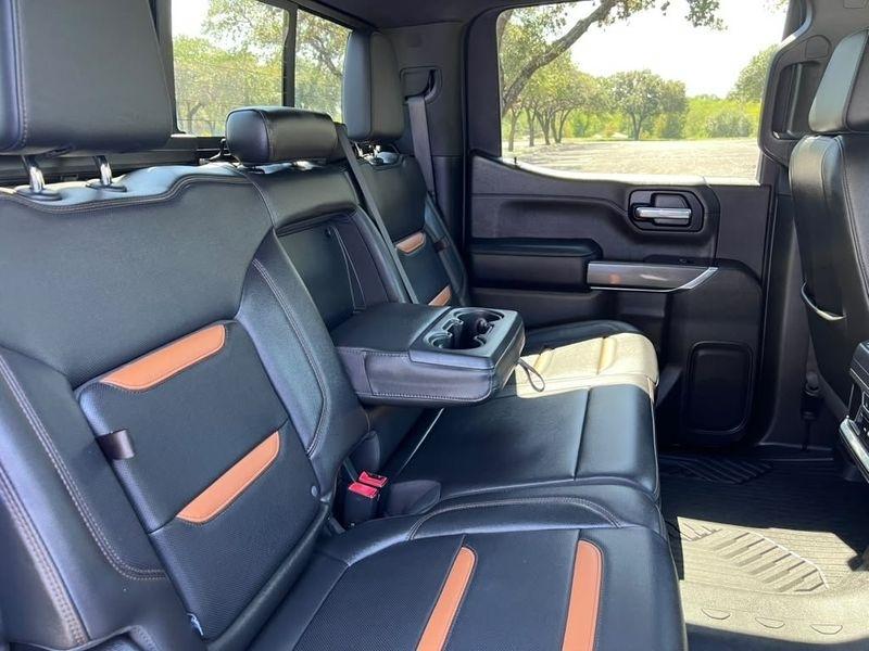 GMC Sierra 1500 AT4 Crew Cab Long Box 4WD 2020