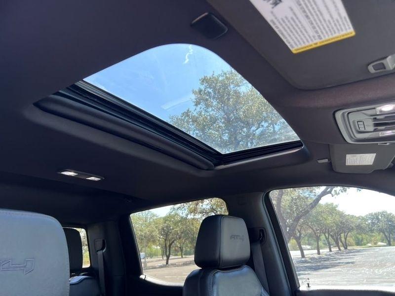 GMC Sierra 1500 AT4 Crew Cab Long Box 4WD 2020