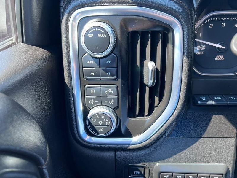 GMC Sierra 1500 AT4 Crew Cab Long Box 4WD 2020