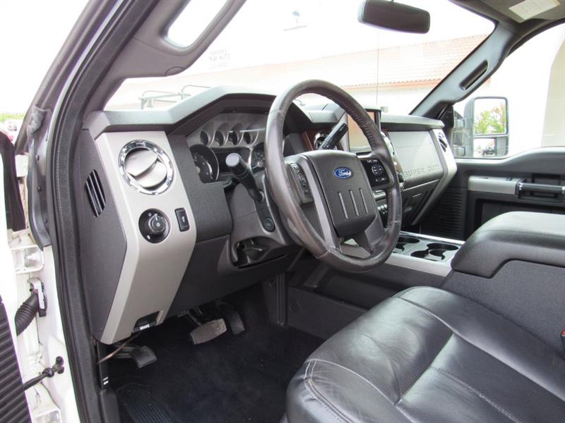 Ford F-350 SD XL Crew Cab Long Bed DRW 4WD 2016 Ford F-350 SD XL Crew Cab Long Bed DRW 4WD 2016