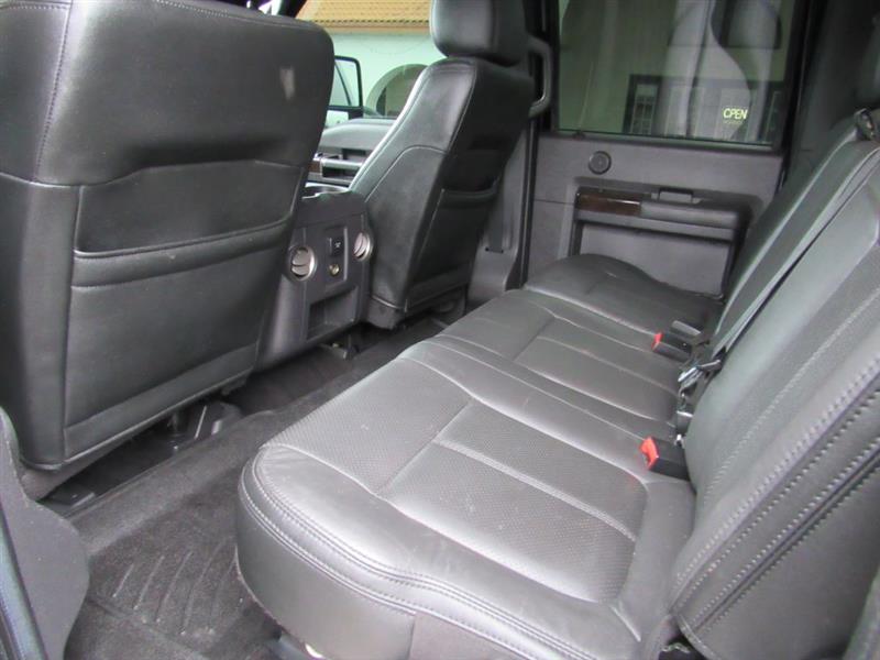 Ford F-450 SD XL Crew Cab DRW 4WD 2016 Ford F-450 SD XL Crew Cab DRW 4WD 2016