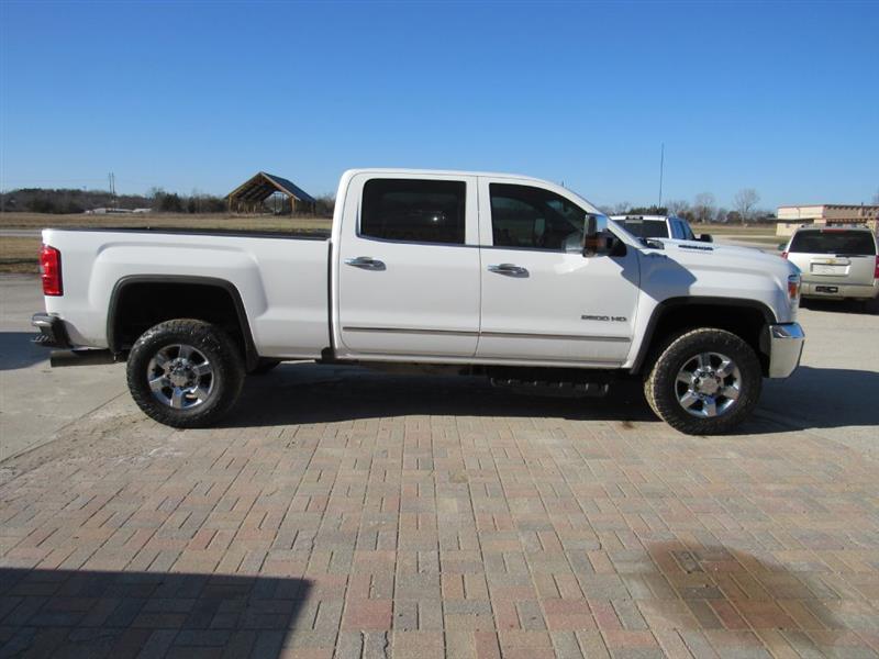 GMC Sierra 2500HD SLT Crew Cab 4WD 2018