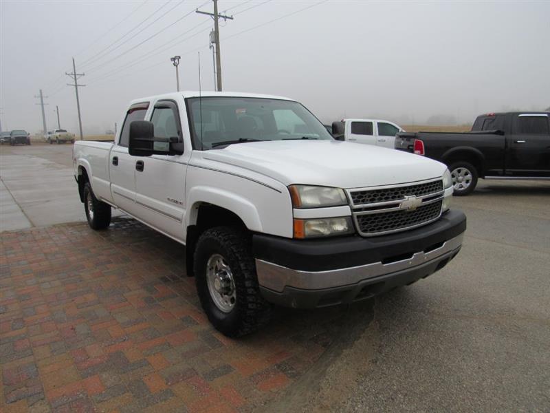 Chevrolet Silverado 2500 Crew Cab Long Bed 4WD 2005