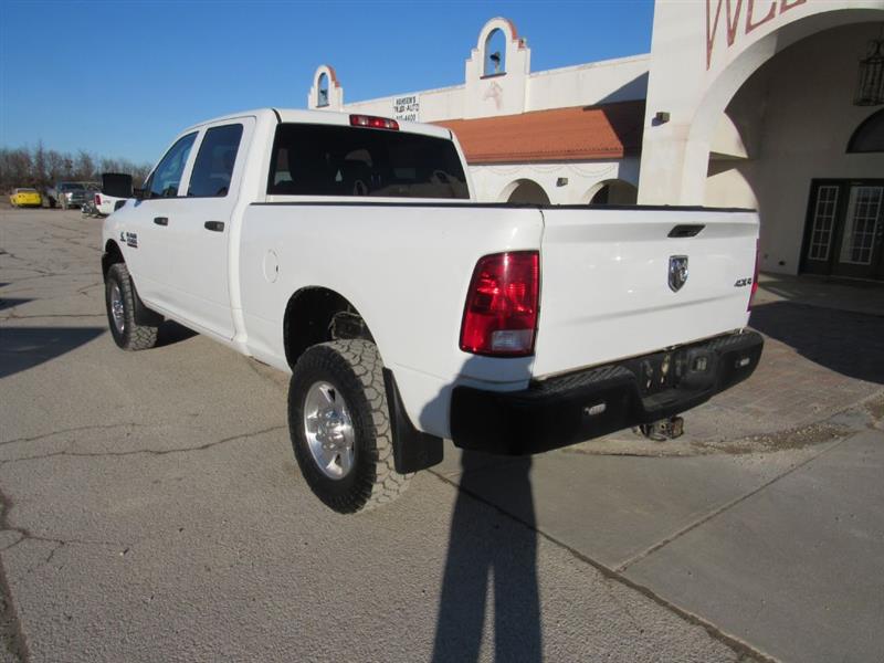 RAM 2500 Tradesman Crew Cab SWB 4WD 2016