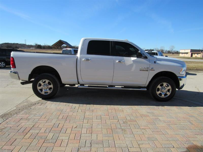 RAM 2500 SLT Crew Cab SWB 4WD 2016