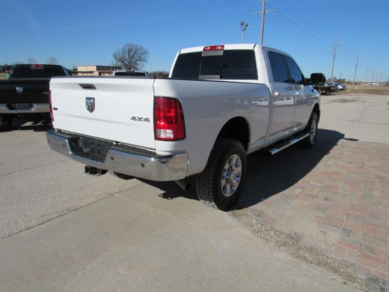 RAM 2500 SLT Crew Cab SWB 4WD 2016