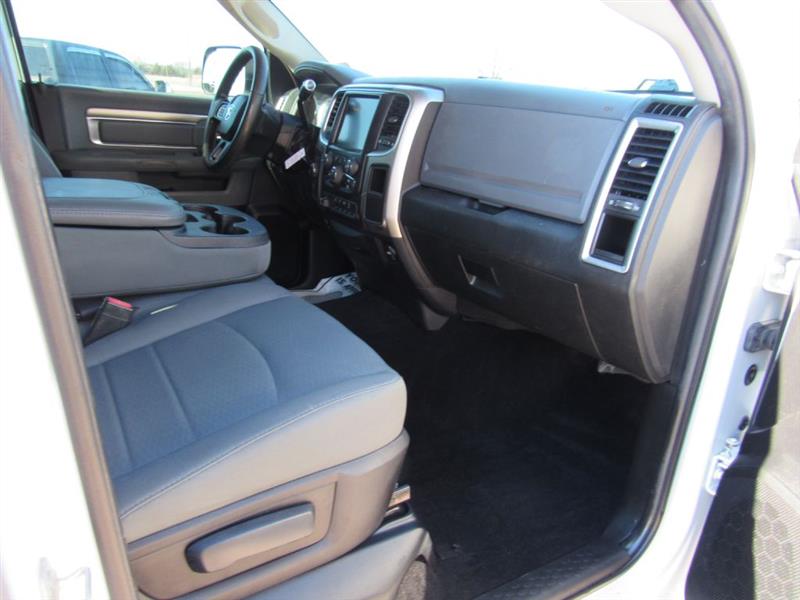 RAM 2500 SLT Crew Cab SWB 4WD 2016