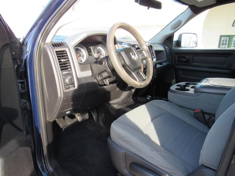 RAM 2500 Tradesman Crew Cab SWB 4WD 2013