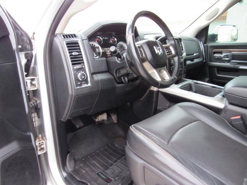 RAM 2500 Laramie Crew Cab LWB 4WD 2016