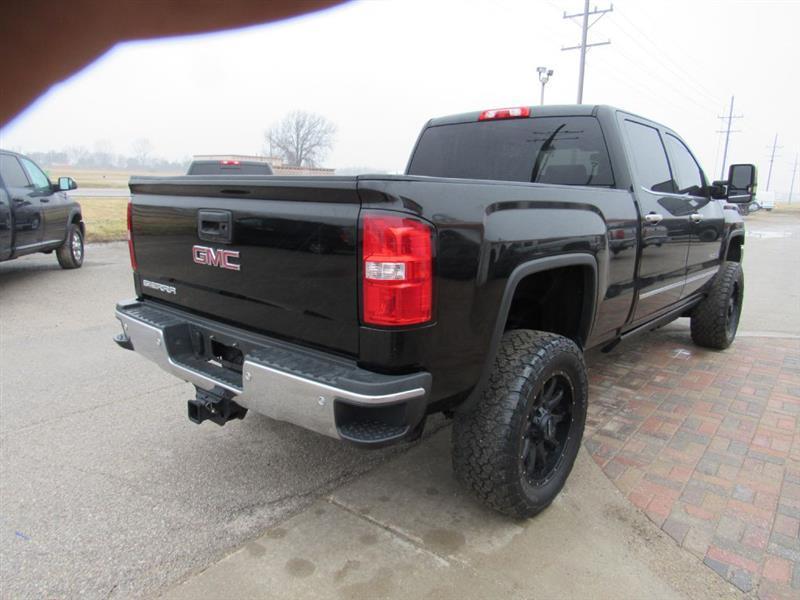 GMC Sierra 2500HD SLT Crew Cab 4WD 2015