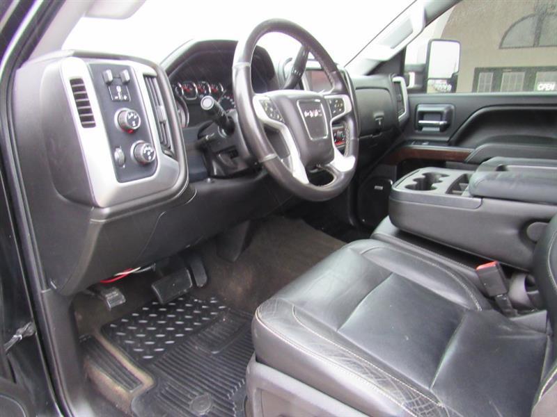 GMC Sierra 2500HD SLT Crew Cab 4WD 2015