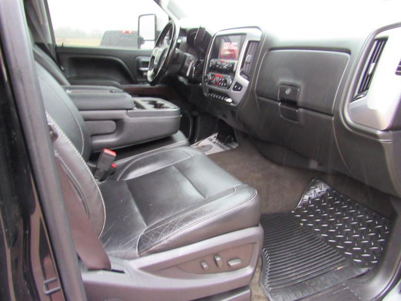 GMC Sierra 2500HD SLT Crew Cab 4WD 2015