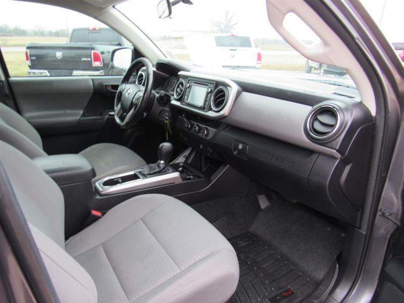 Toyota Tacoma SR5 Double Cab Long Bed V6 6AT 2WD 2016