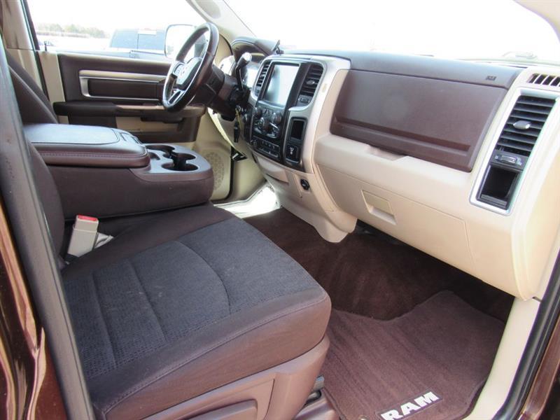 RAM 2500 SLT Crew Cab SWB 4WD 2015