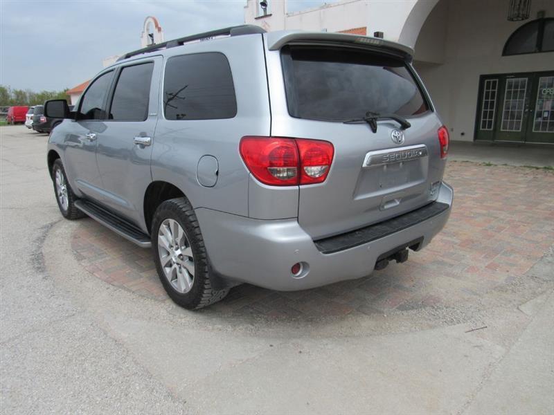 Toyota Sequoia Limited 4WD FFV 2013