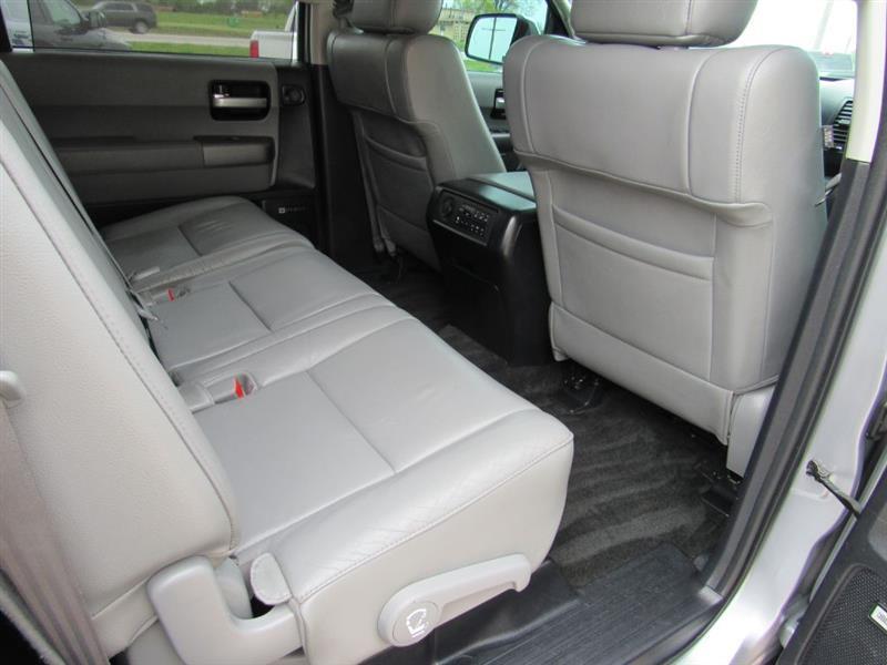Toyota Sequoia Limited 4WD FFV 2013