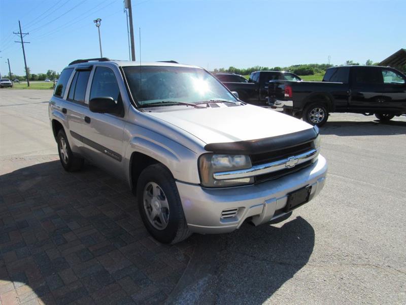 Chevrolet TrailBlazer LS 4WD 2004