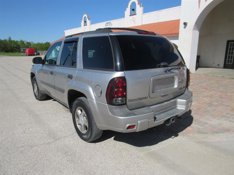 Chevrolet TrailBlazer LS 4WD 2004