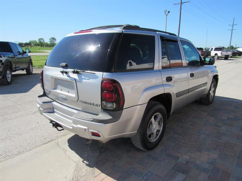 Chevrolet TrailBlazer LS 4WD 2004