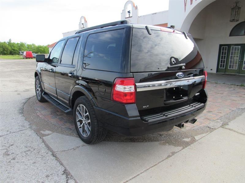 Ford Expedition XLT 4WD 2016