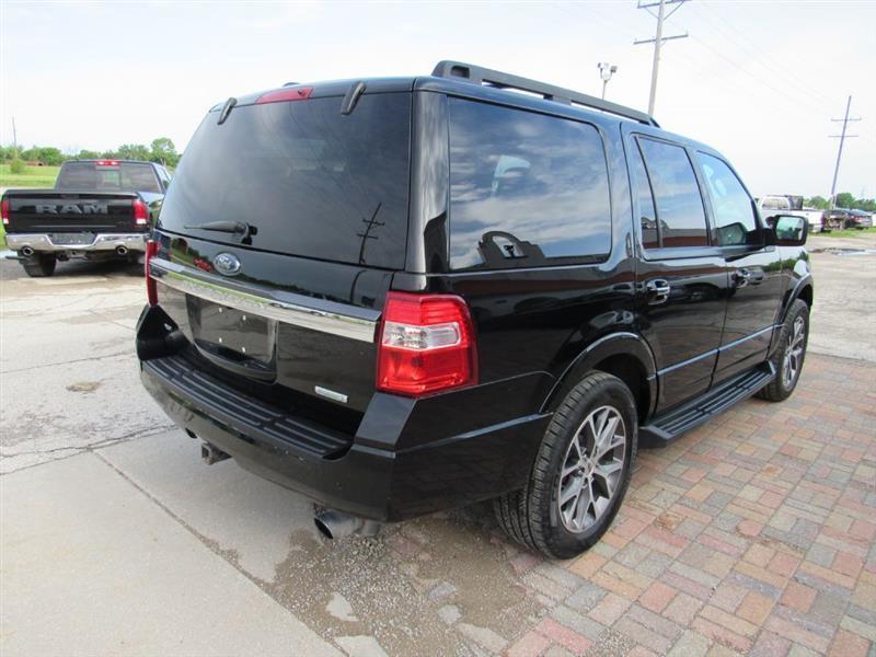 Ford Expedition XLT 4WD 2016